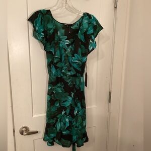 NWT Max + Ash Green Floral Faux Wrap Dress